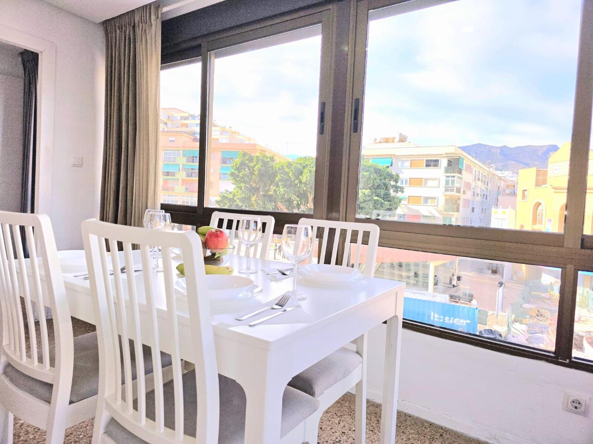 Nogalera Rainbow 2-Bedroom Apartment, Pool And Parking By Namaste Elite Torremolinos Exterior foto