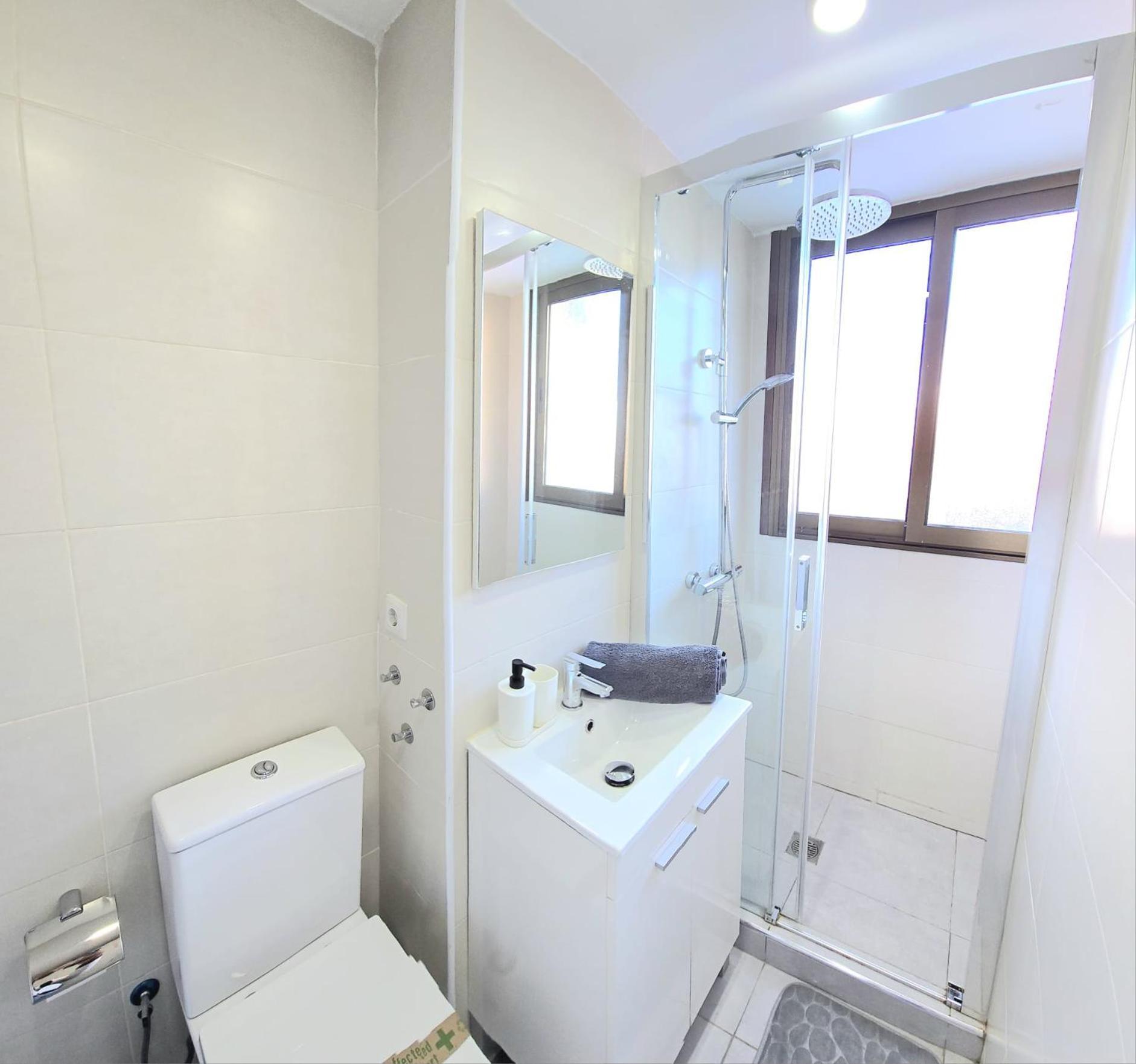 Nogalera Rainbow 2-Bedroom Apartment, Pool And Parking By Namaste Elite Torremolinos Exterior foto